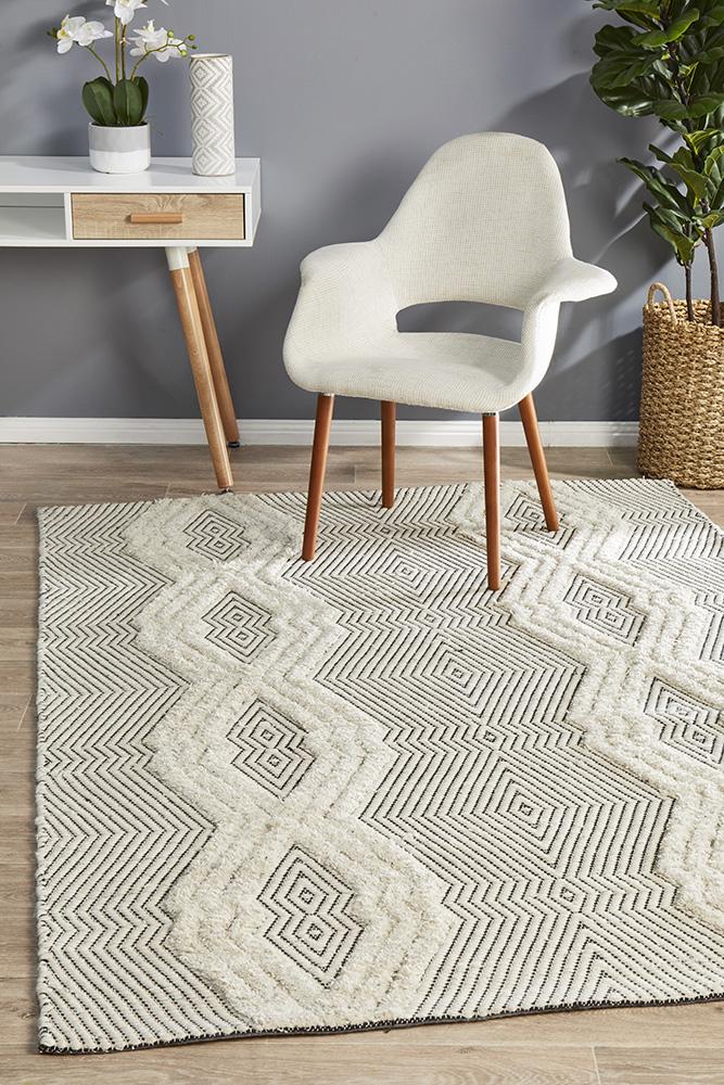 Miller 741 Rug | Bone